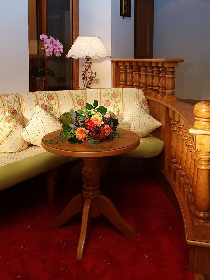 מאיירהופן Hotel Alpenhof Kristall מראה חיצוני תמונה
