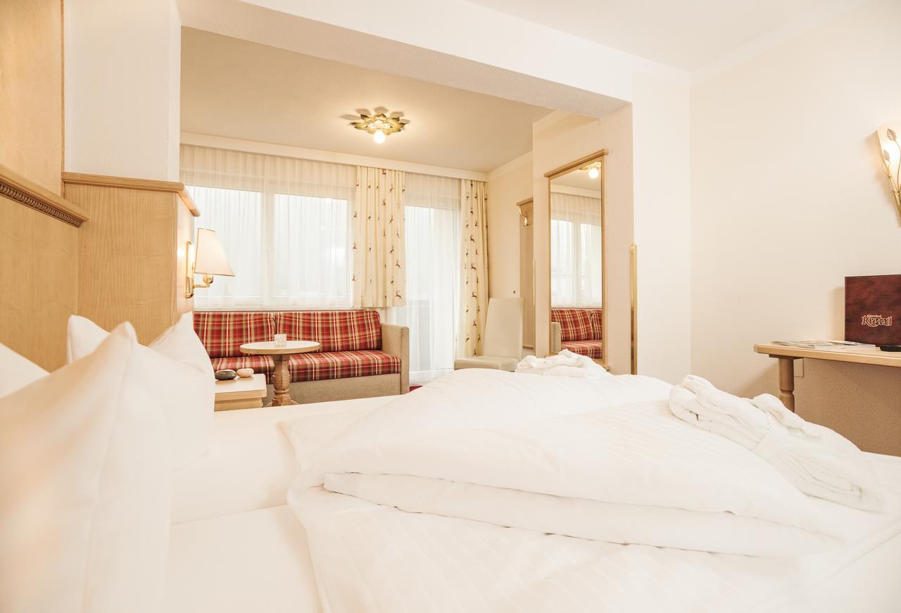 מאיירהופן Hotel Alpenhof Kristall מראה חיצוני תמונה